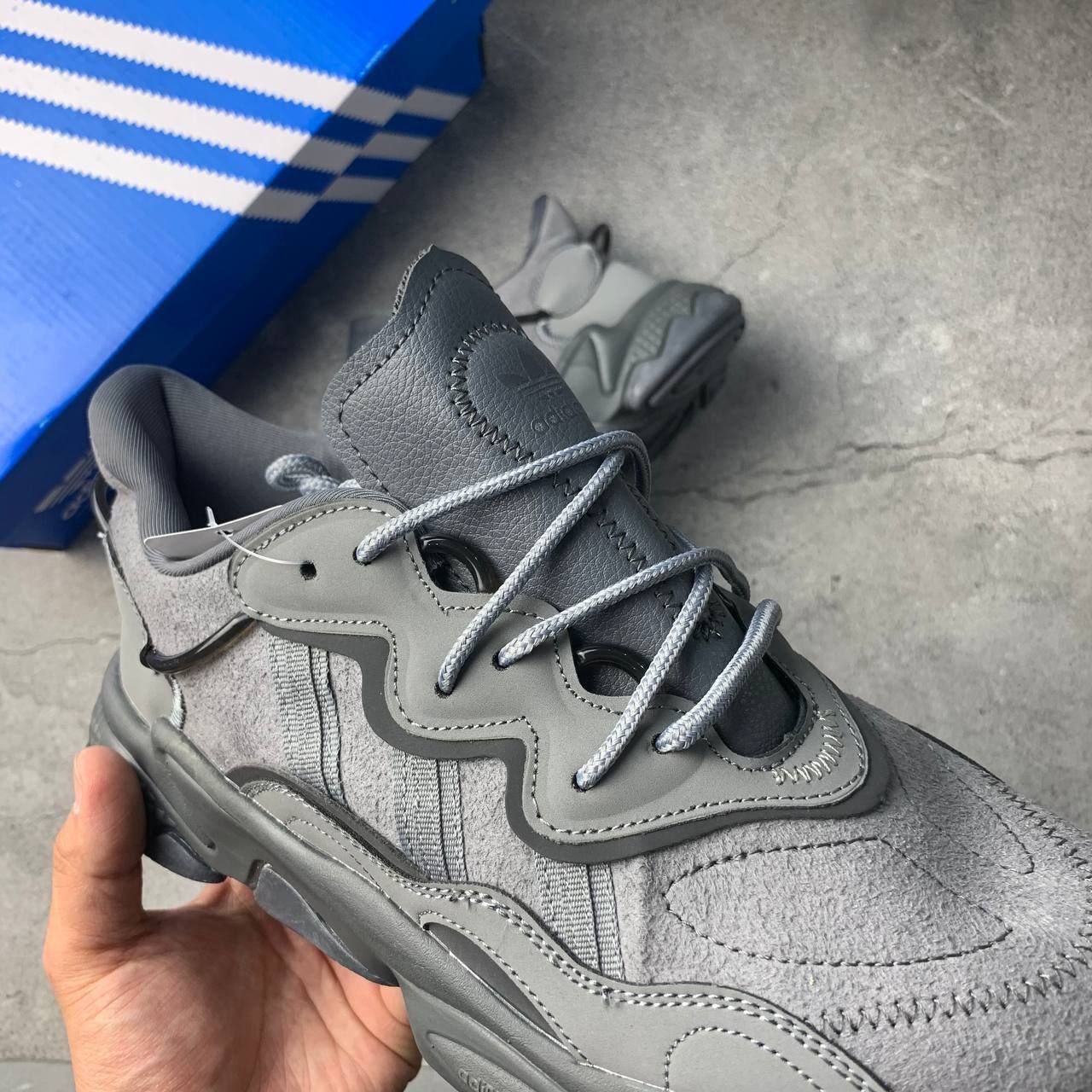 Кроссовки Adidas Ozweego Grey