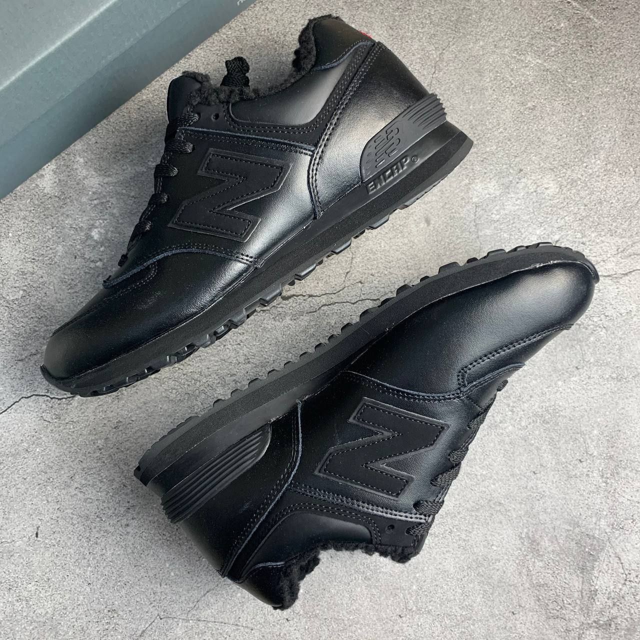 New Balance 574 Full Black Leather