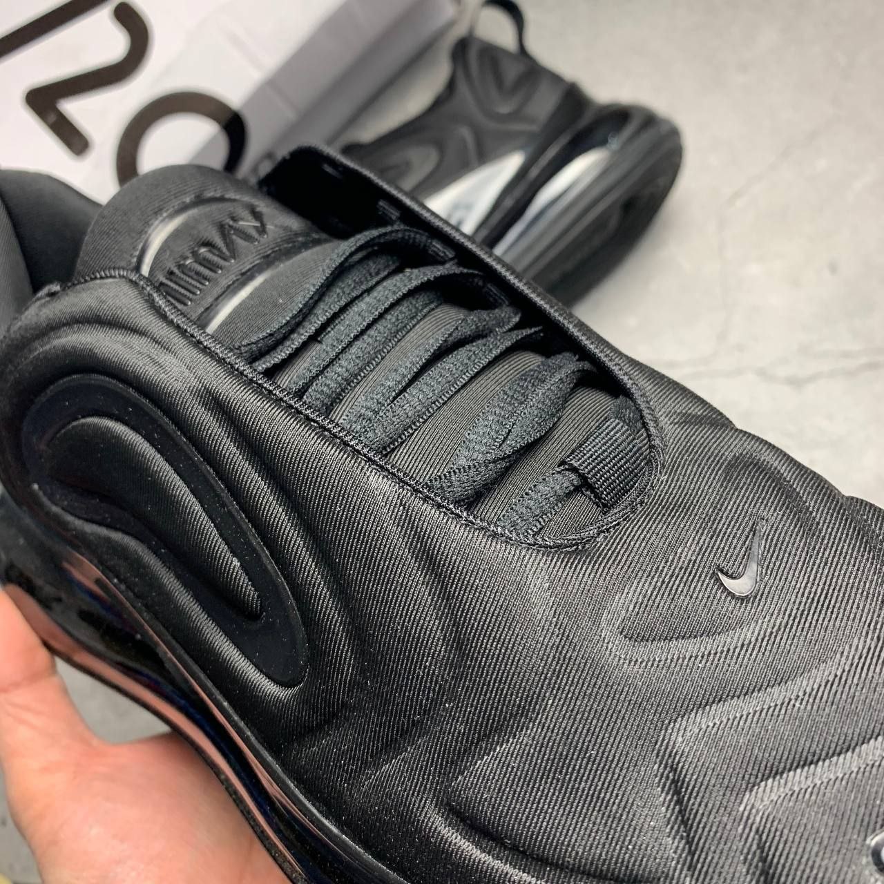 Кроссовки Nike Air Max 720 Triple Black Кроссовки Nike Air Max 720 Triple Black