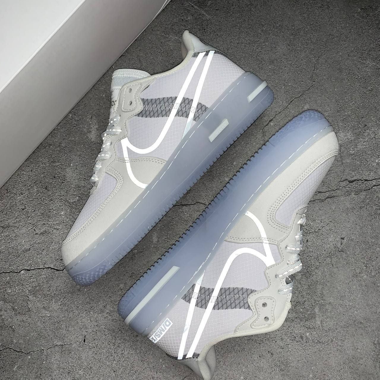 Nike air force 1 react white hotsell