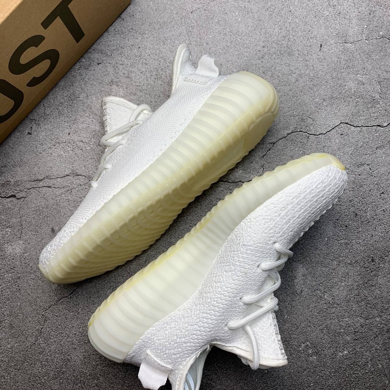 Adidas Yeezy Boost 350 V2 Cream Triple White