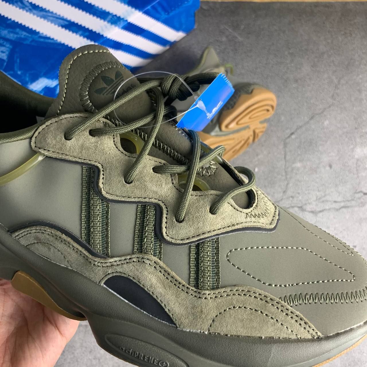 Кроссовки Adidas Ozweego Trace Cargo