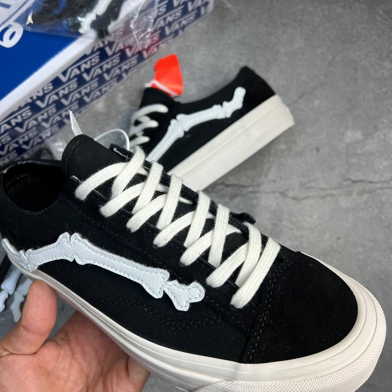 Magic oracle old skool vans best sale