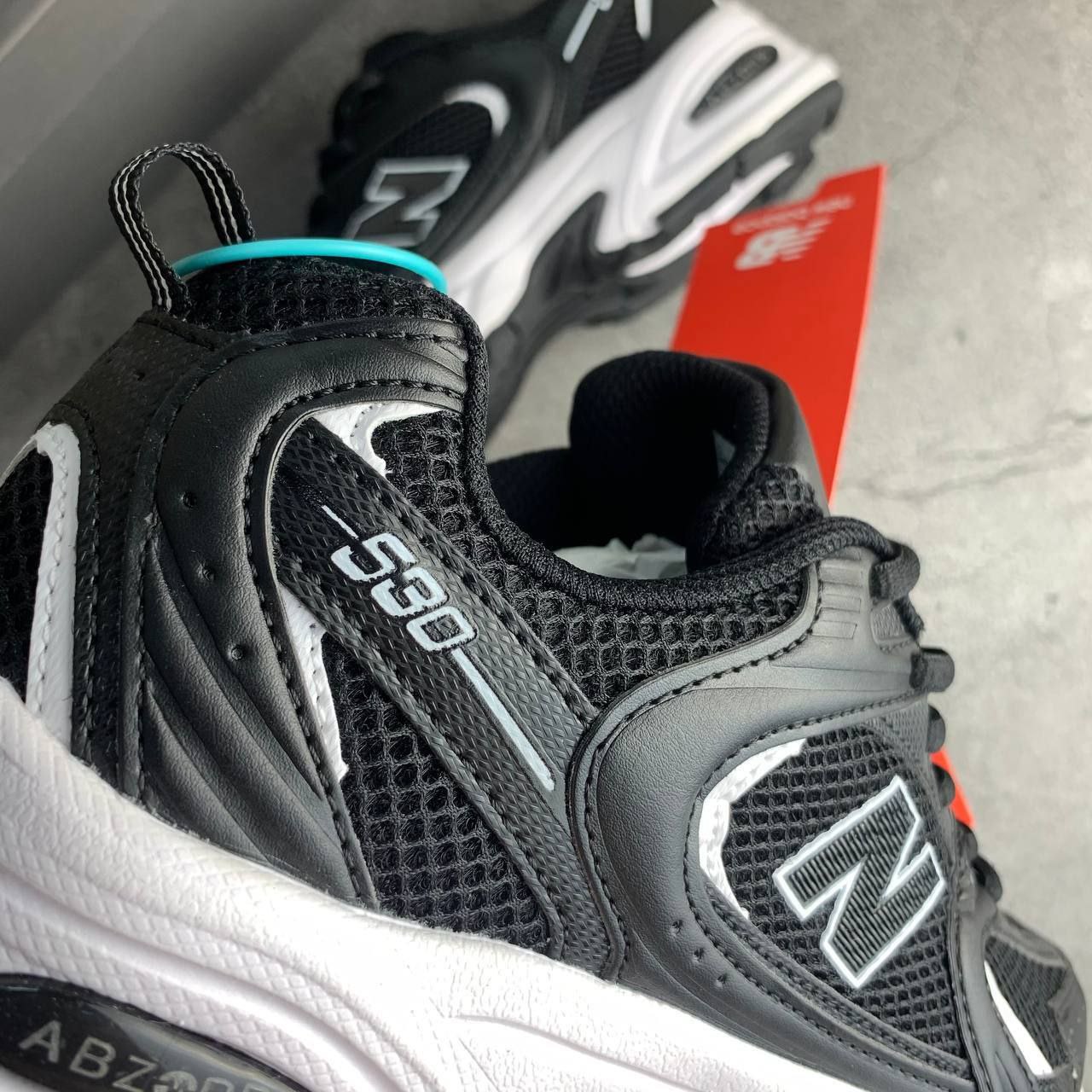 Кроссовки New Balance 530 v2 Black White