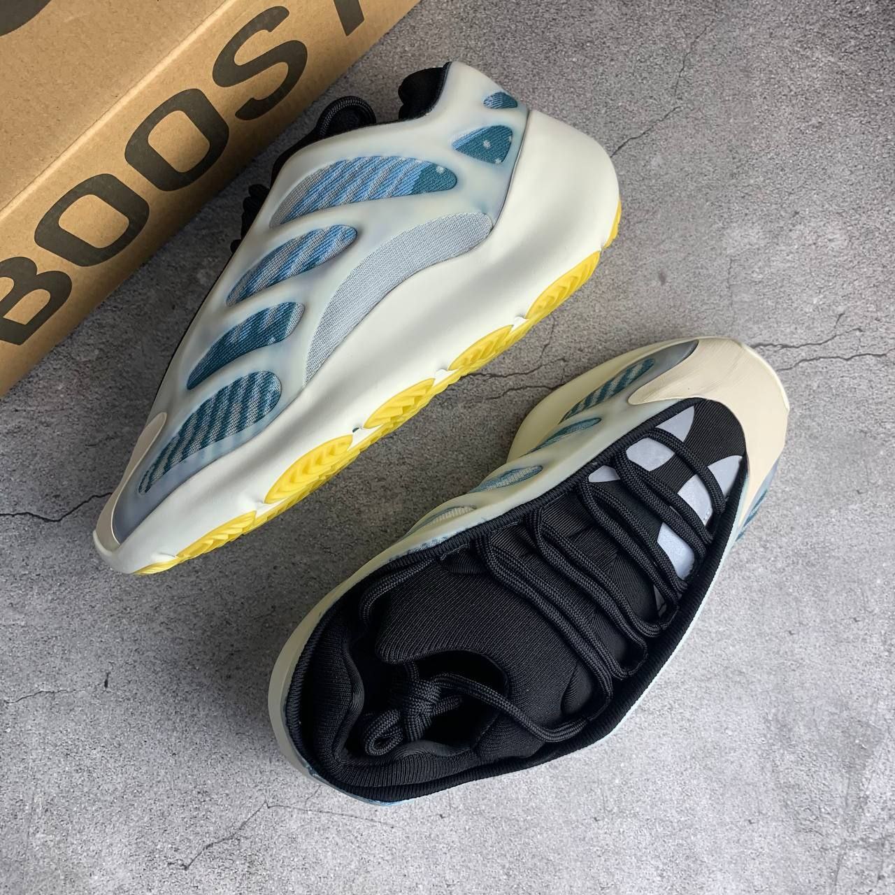 Adidas Yeezy 700 V3 Kyanite