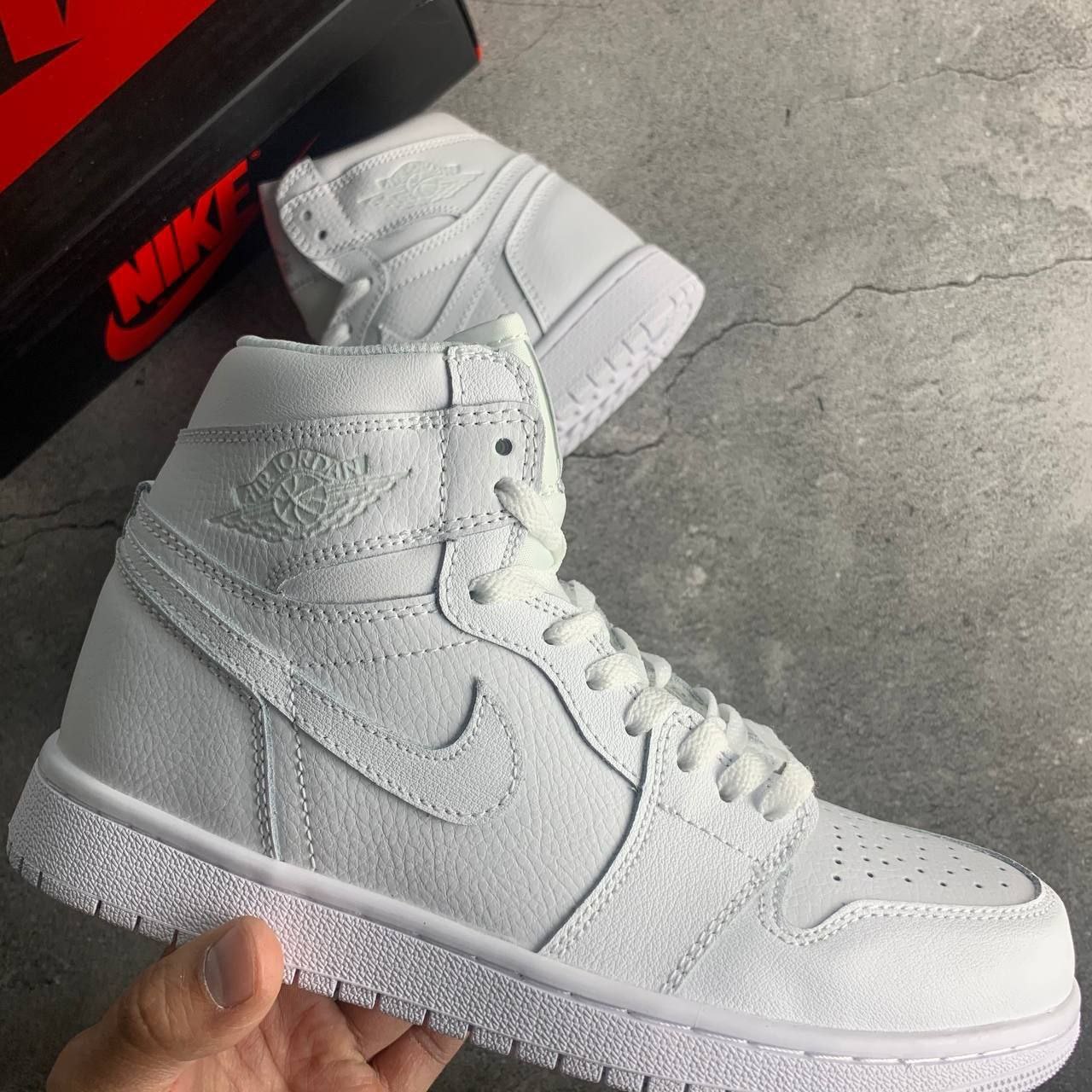 Aj1 mid triple white hotsell