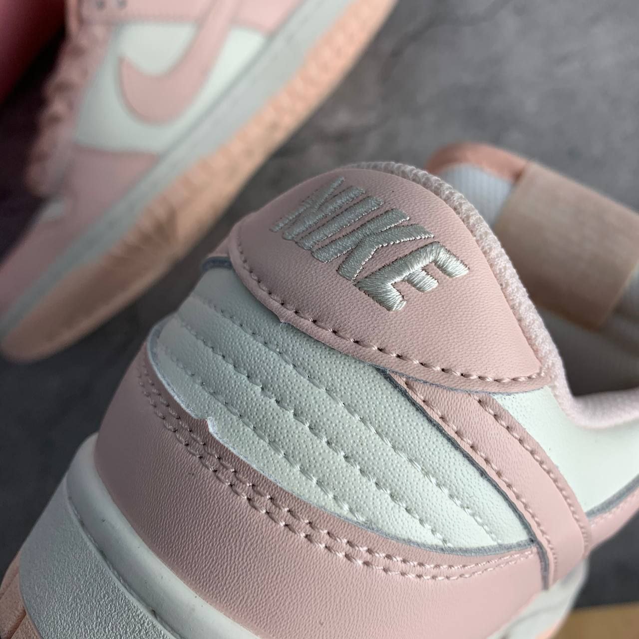 Кроссовки Nike Dunk Low Orange Pearl