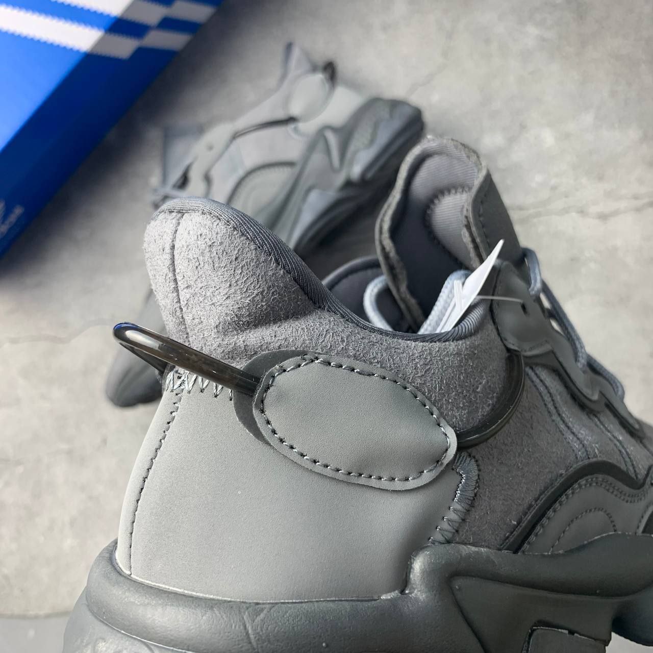 Кроссовки Adidas Ozweego Grey