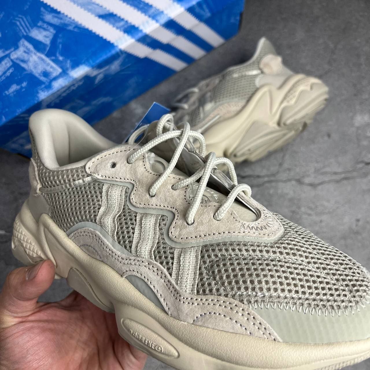 Кроссовки Adidas Ozweego Sesame Кроссовки Adidas Ozweego Sesame