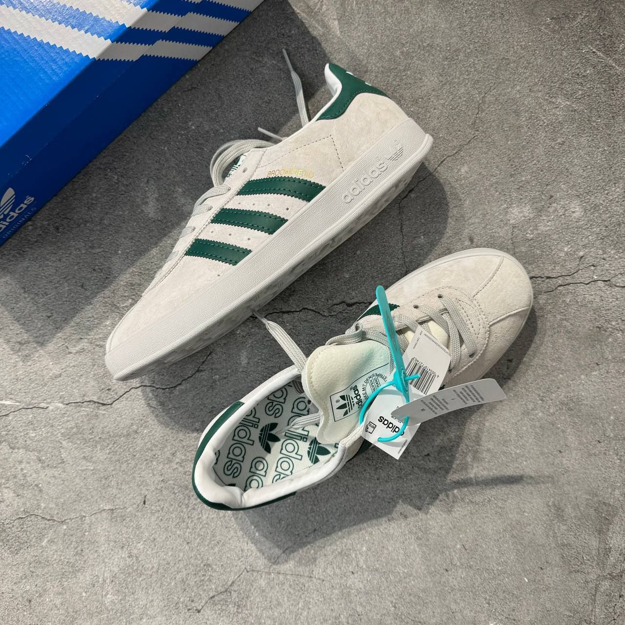 Adidas Broomfield Cloud White Green Metallic Gold