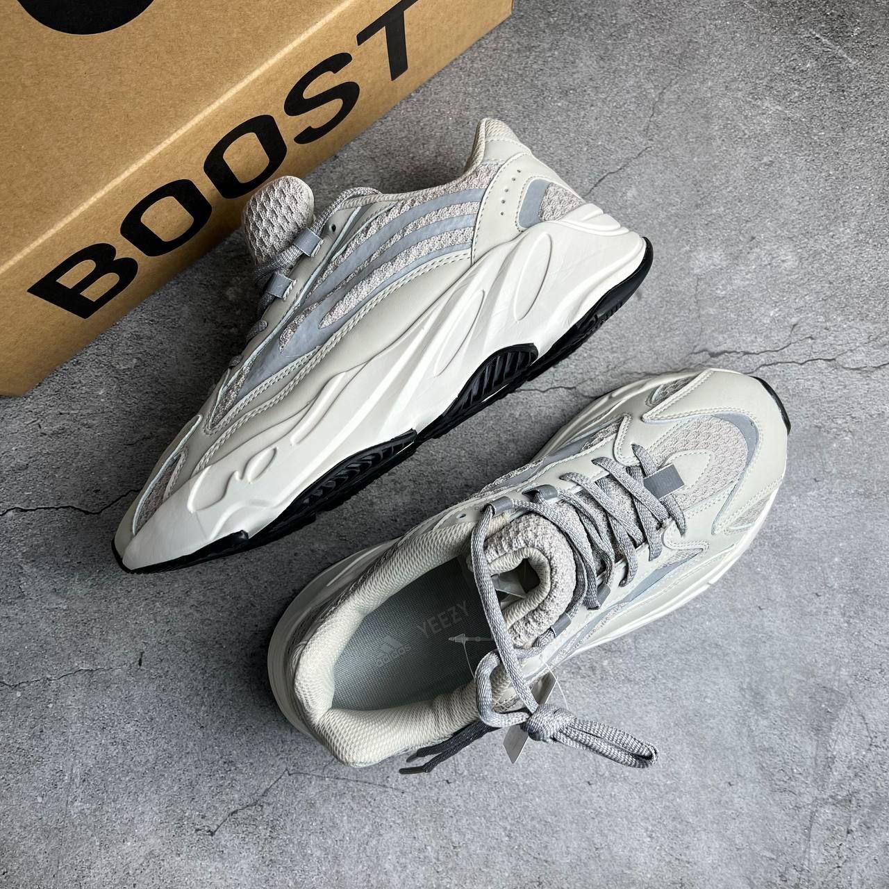 Adidas Yeezy Boost 700 V2 Static