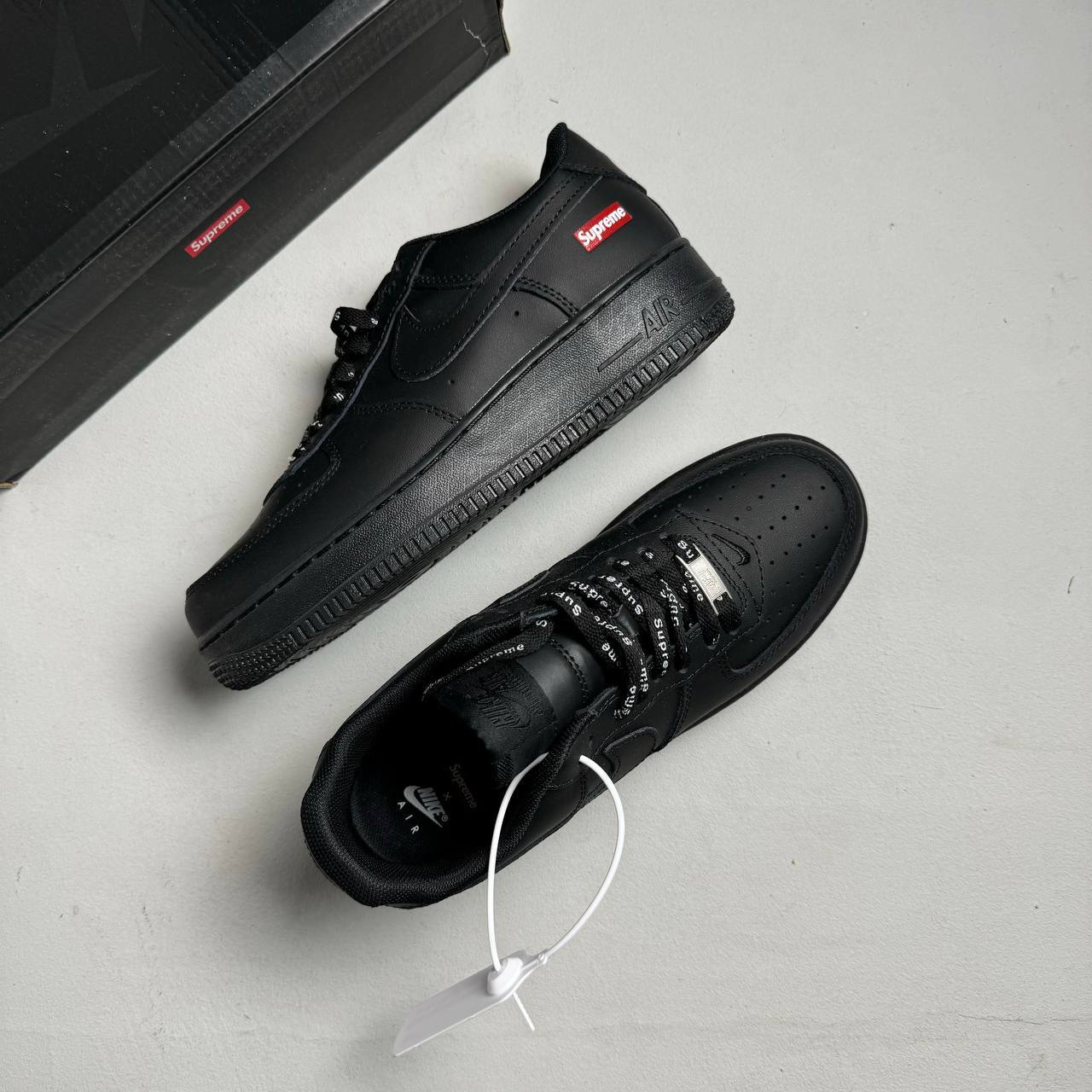 Кроссовки Nike Air Force 1 Low Supreme Mini Box Logo Black