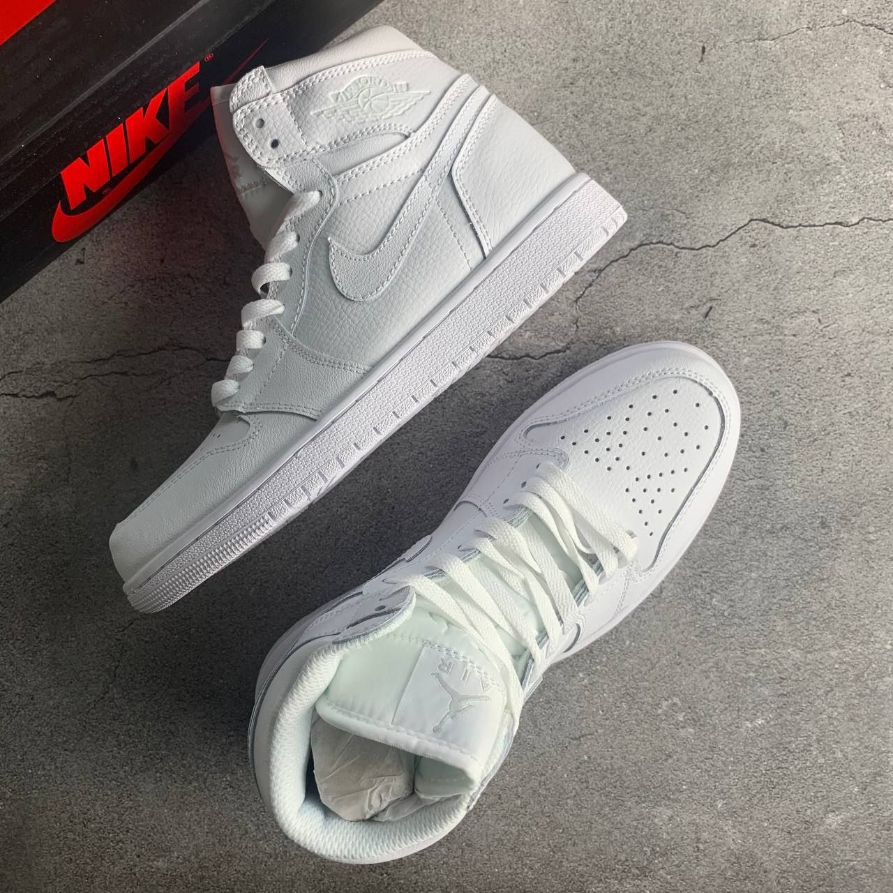 Nike Air Jordan 1 Mid Triple White 2.0 2020