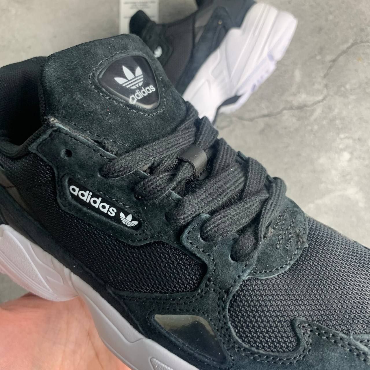 Adidas falcons black on sale