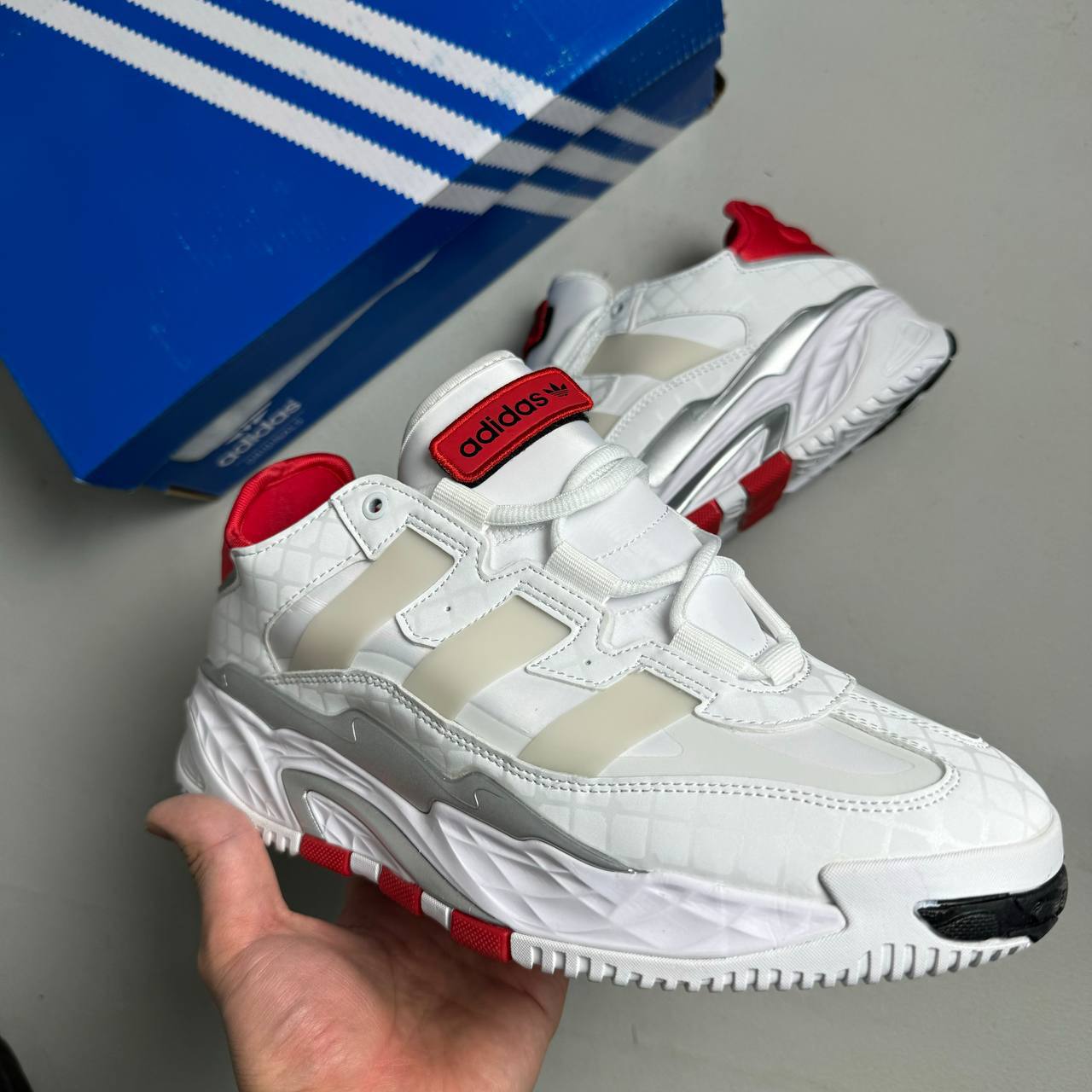 Кроссовки Adidas Niteball White Red