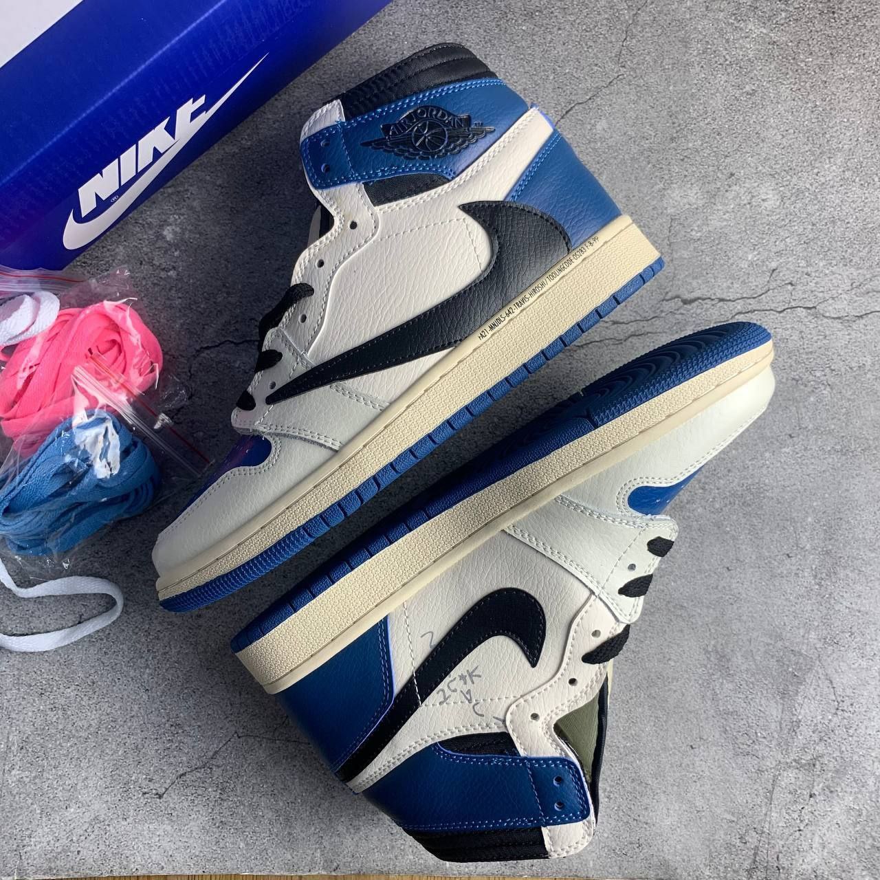 Кроссовки Nike Air Jordan 1 High OG SP Fragment x Travis Scott