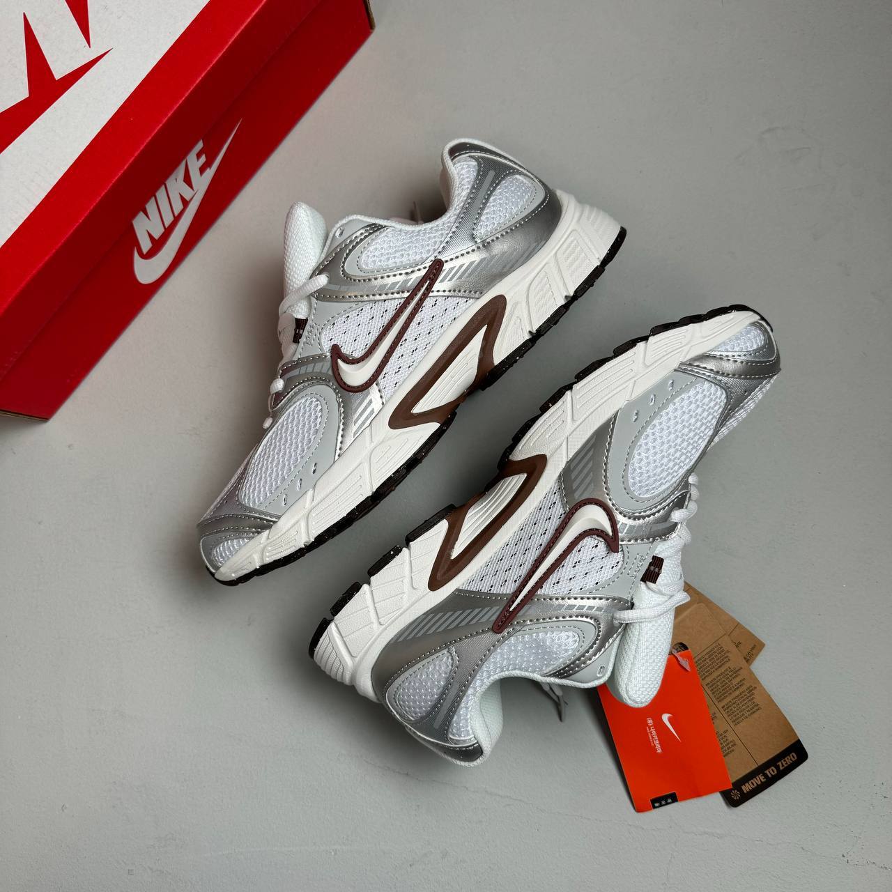 Кроссовки Nike V5 RNR Sail Fauna Brown