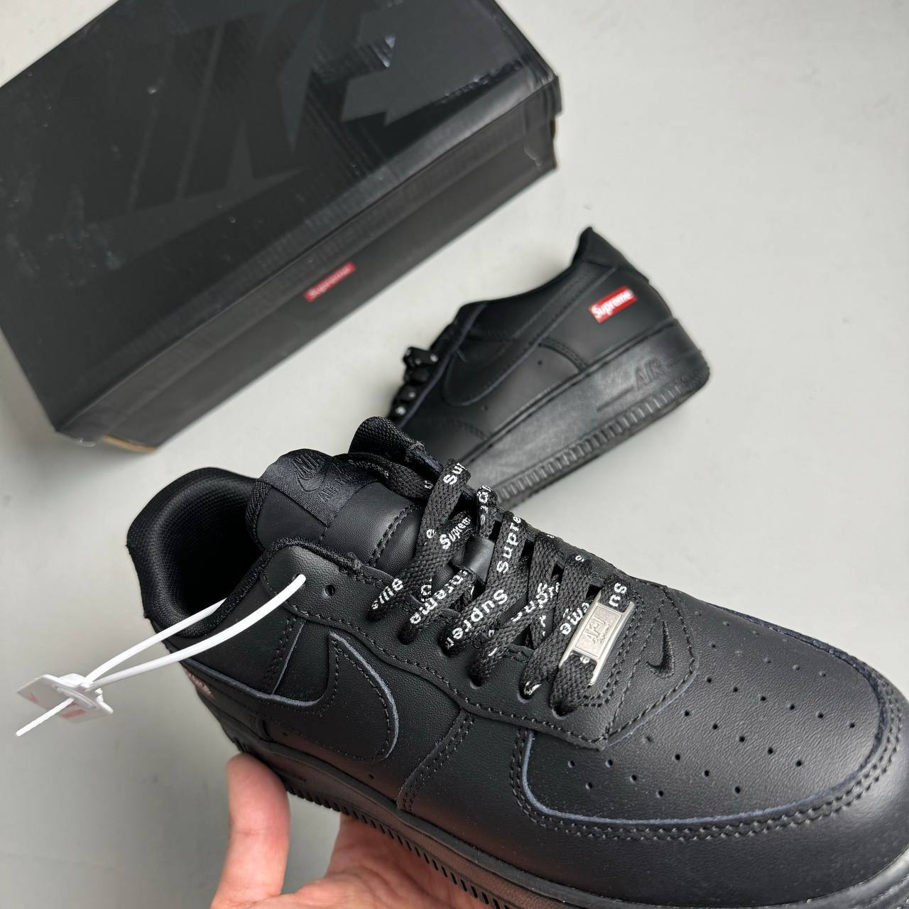 Кроссовки Nike Air Force 1 Low Supreme Mini Box Logo Black