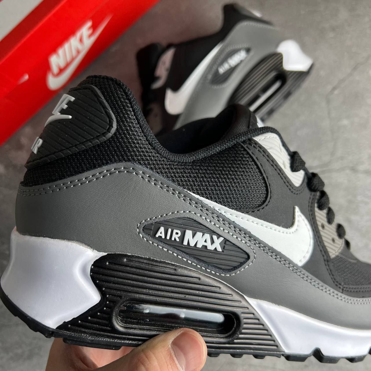 Nike air max 90 hotsell essential white and grey