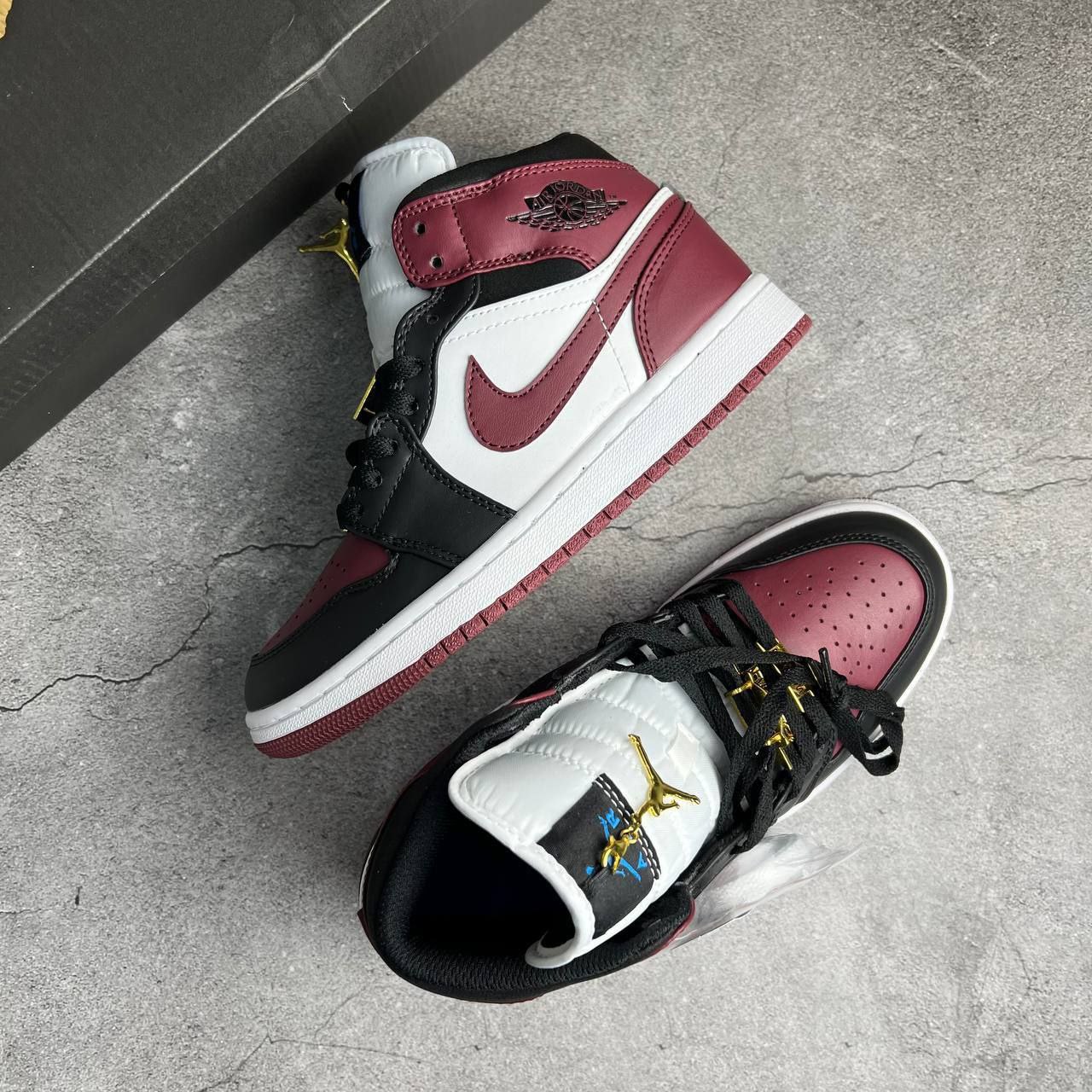 Nike Air Jordan 1 Mid SE Black Dark Beetroot