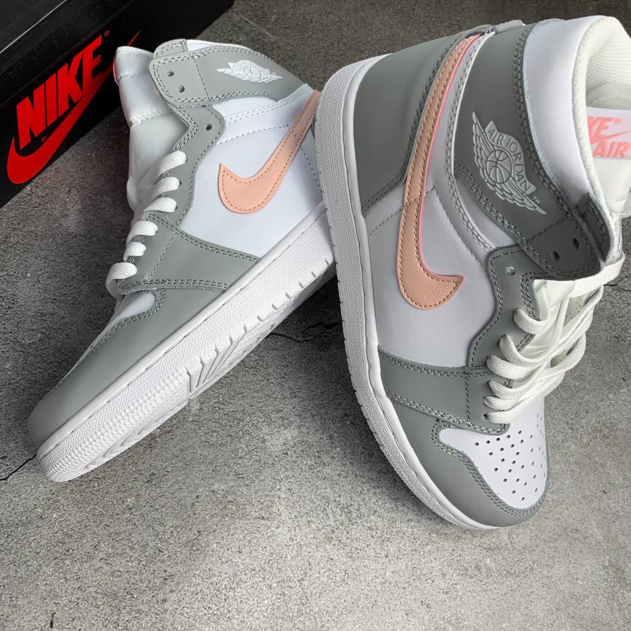 Nike Air Jordan 1 Retro High Light Grey Shell Pink