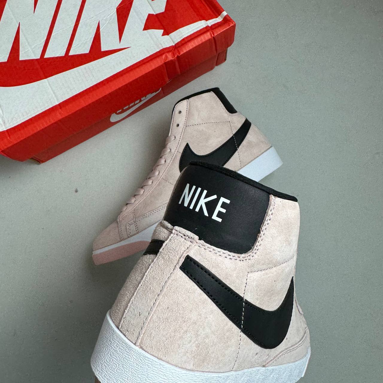 Кроссовки Nike Blazer Mid Vintage Suede Particle Pink