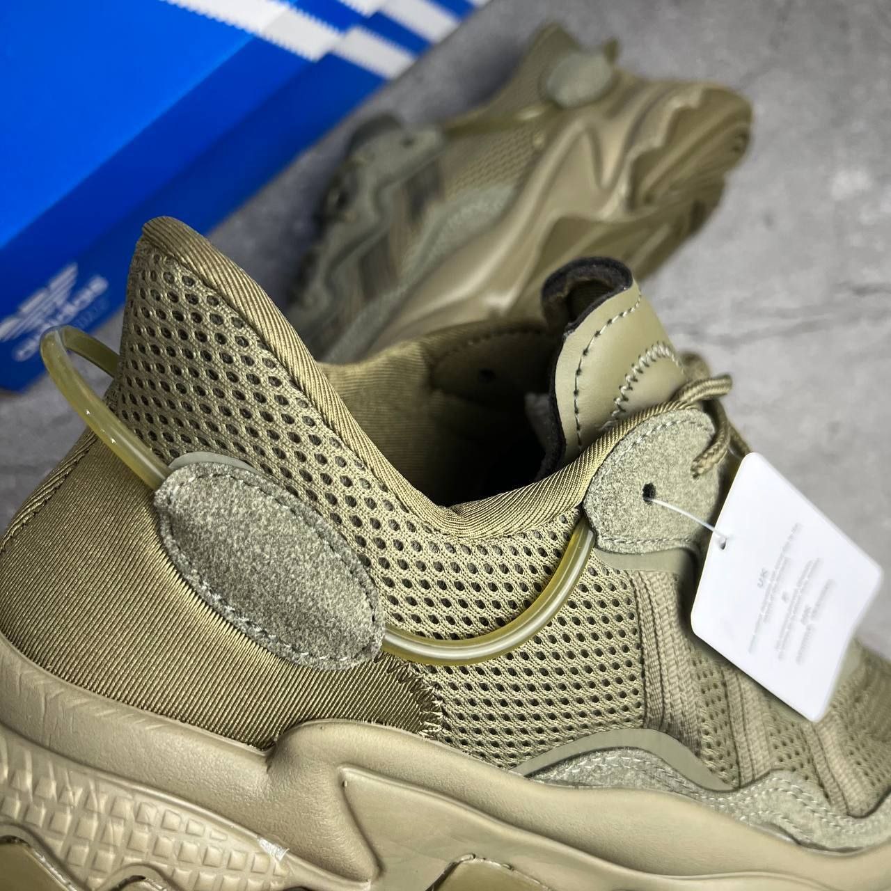 Кроссовки Adidas Ozweego Cargo
