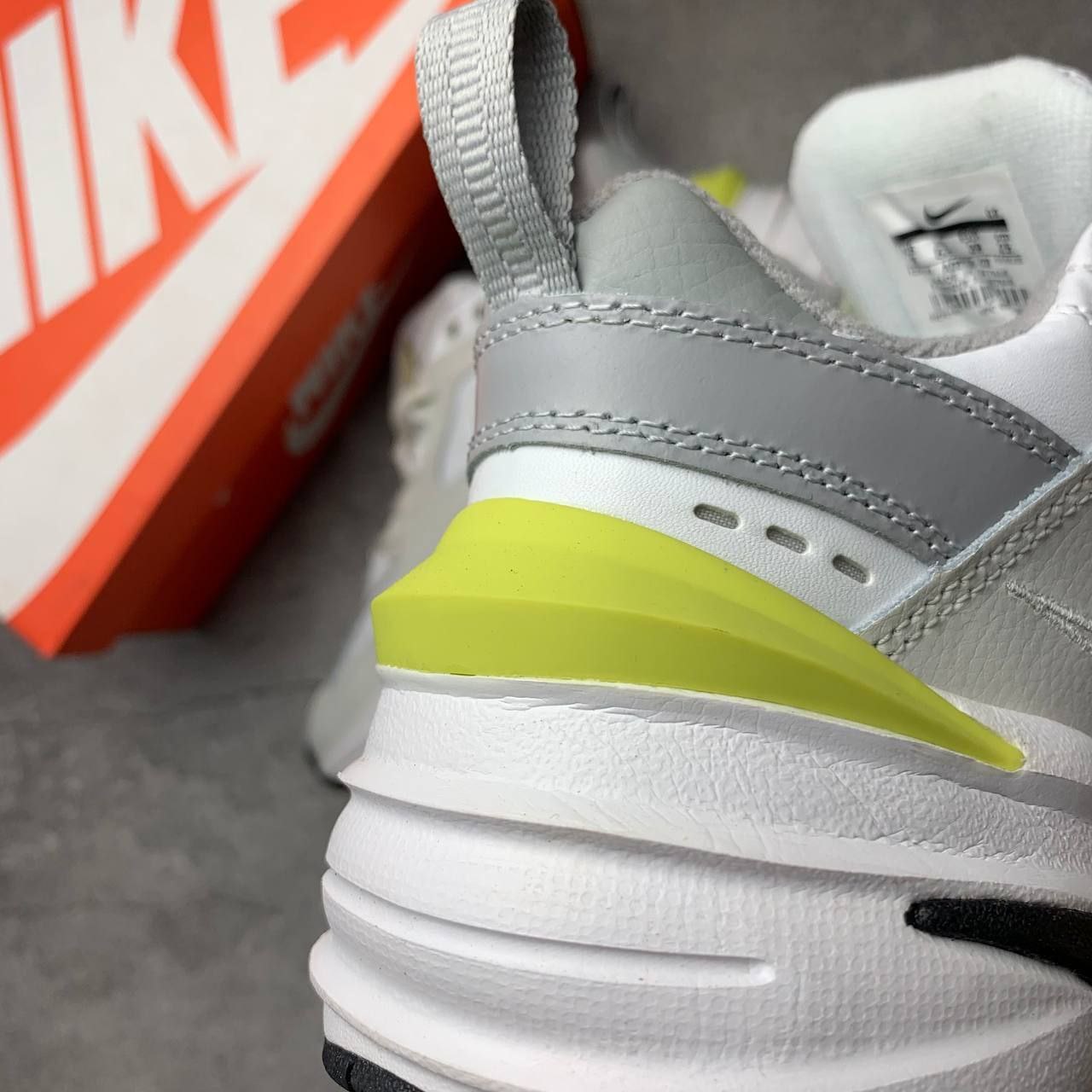 Кроссовки Nike M2K Tekno Platinum Tint Celery Кроссовки Nike M2K Tekno Platinum Tint Celery
