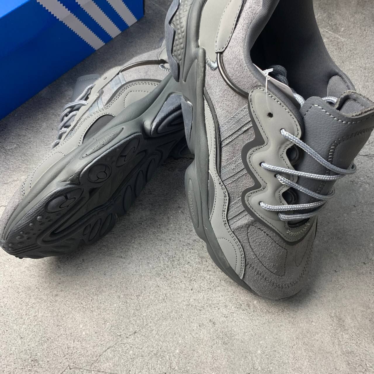 Кроссовки Adidas Ozweego Grey