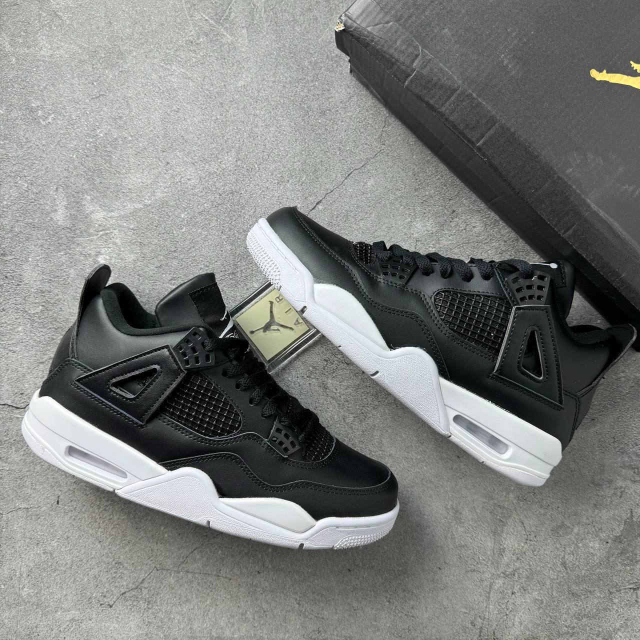 Nike Air Jordan 4 Cyber Monday